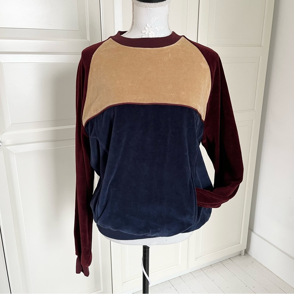 Vintage velvet tundra crew neck